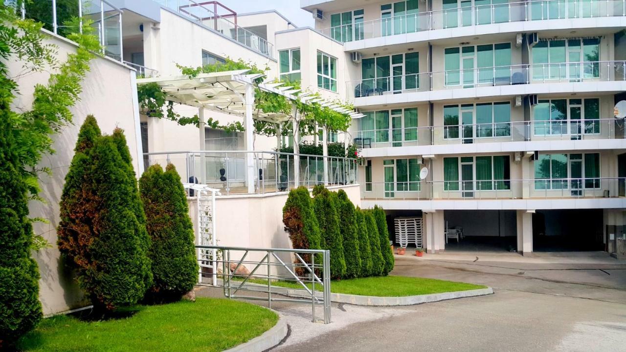 Silver Beach Delux Apartments Byala  Exterior photo
